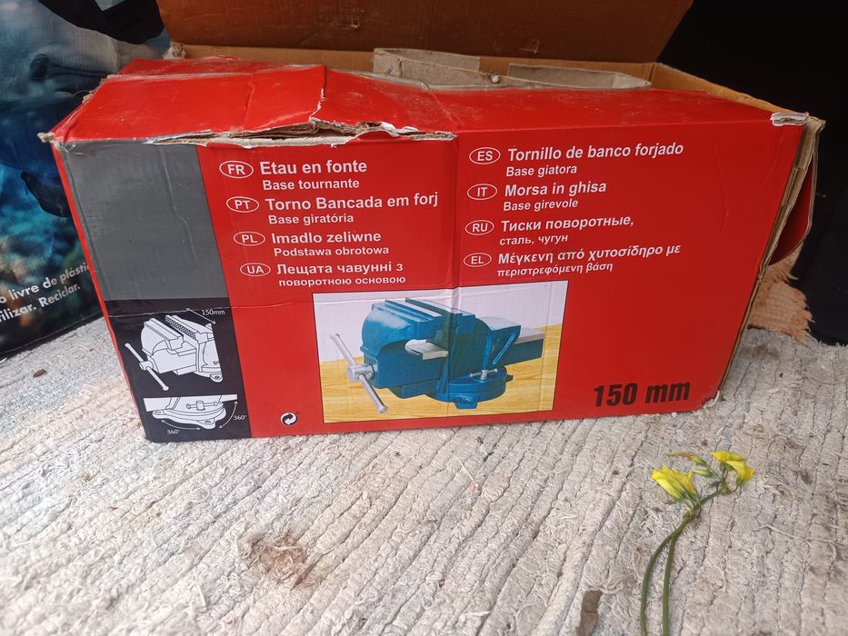 Torno forjado rotativo e lixadeira de rolo