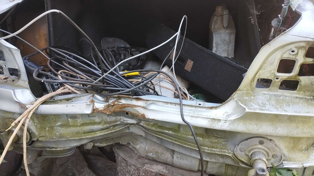 Автомобиль бмв 525 Е39