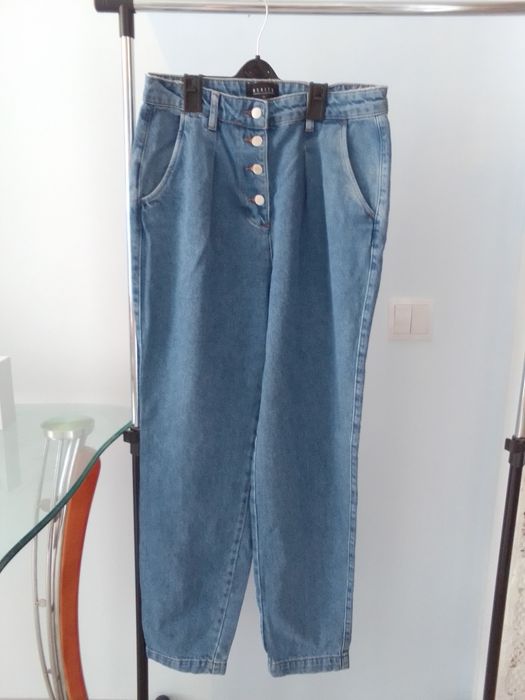 Жіночі джинси в гарному стані