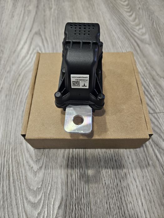 Tesla пиропатрон оснавной батаре
Model Y Model 3 1064689-00-J