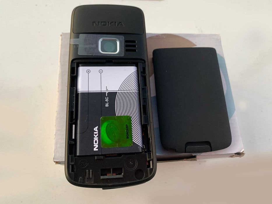 Мобильный телефон Nokia 3110 – легендарная классика (новый оригинал)