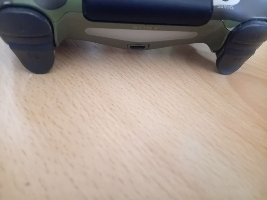 Comando ps4 eu estou a vender