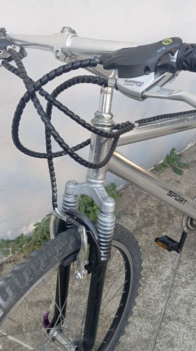 Bicicleta usada de alumínio bom estado