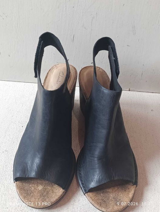 sandały skórzane Clarks
