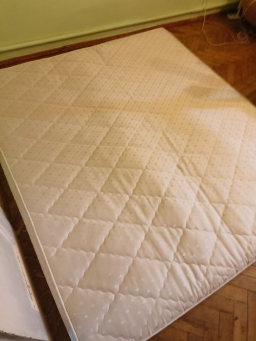 Матрац двохспальний