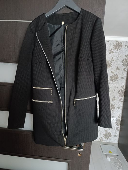 Продам кардиган в гарному стані на розмір  (м )