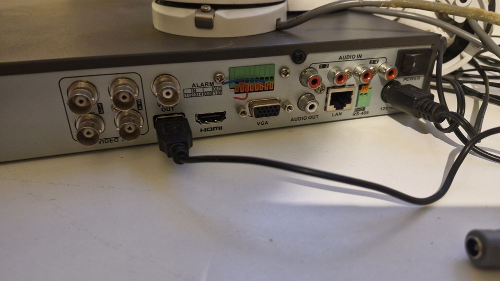 Rejestrator i 3 kamery DVS  video monitoring zestaw