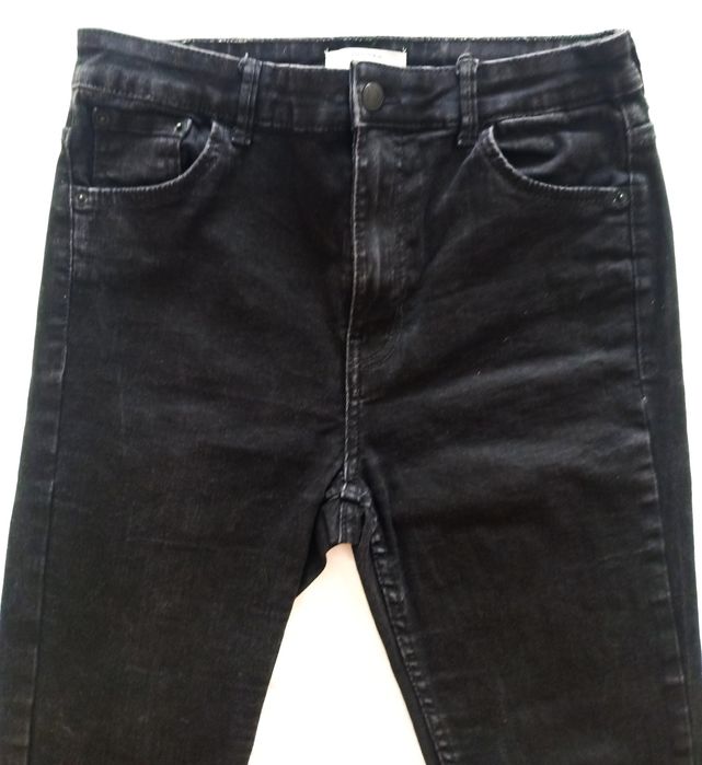 Jeans Skinny high rise pretas Bershka