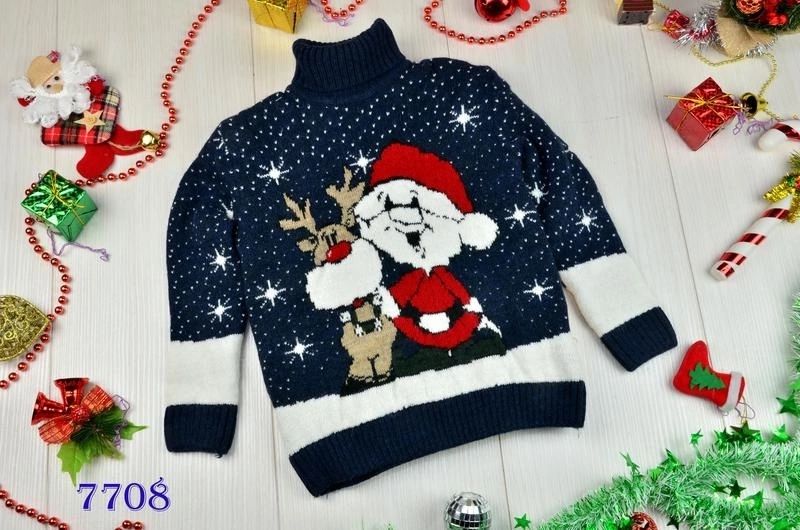 Светр в новорічній тематиці,високоі якості