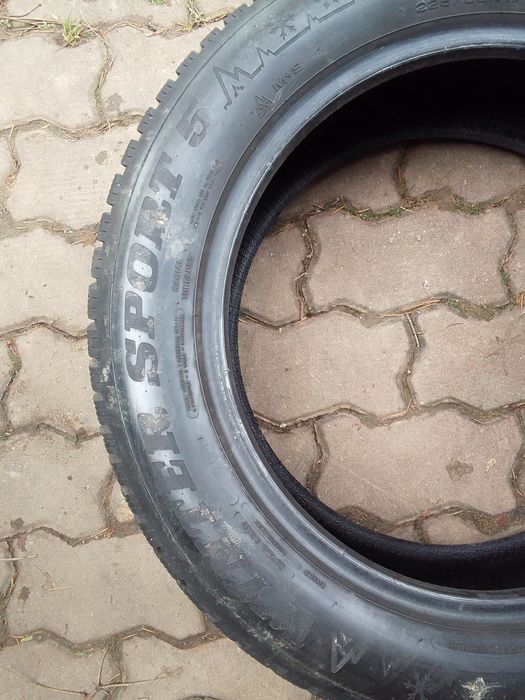 Opona zimowa 225/55r17 DUNLOP 7mm