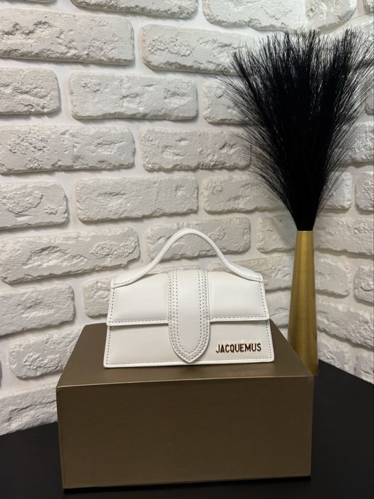 Трендова жіноча сумка  Jacquemus mini bambino premium