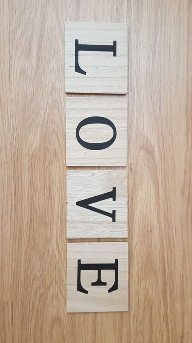 PORTES GRÁTIS - Castiçais e Velas e Palavra LOVE Madeira