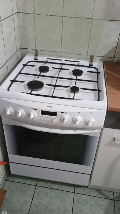 Piec gazowy kuchenka Amica 60cm