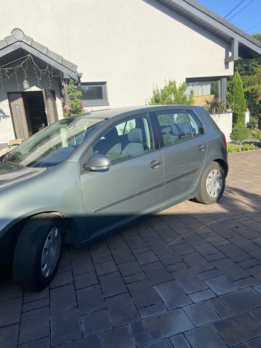 Sprzedam voldzwagena golfa benzyna + gaz