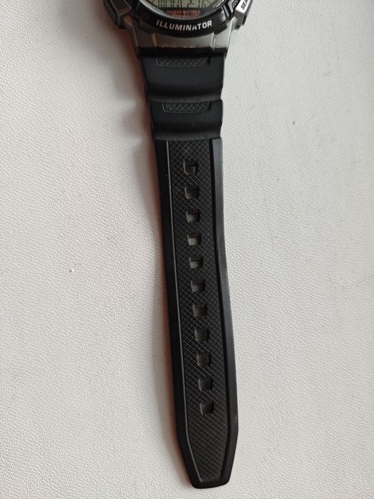 Чоловічий годинник Casio AE-1000W-1BVEF