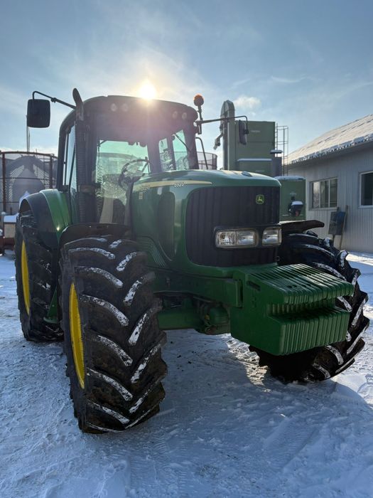 Трактор John Deere 6920