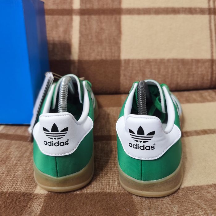 Нові кросівки adidas gazelle