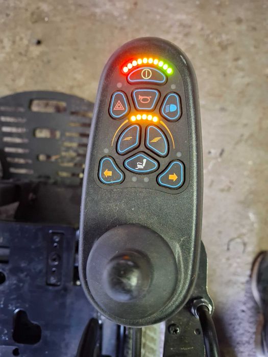 Wózek Quickie Salsa M2 Joystick VR2 z uchwytem
