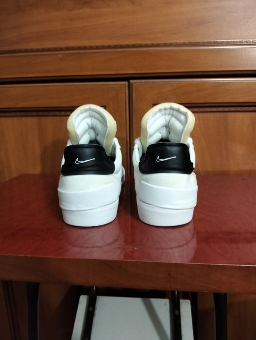 Взуття, кросівки Nike.