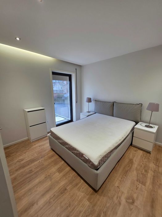 Arrendamento Apartamento em rua do Tenente Valadim - Ao lado Metro de Francos