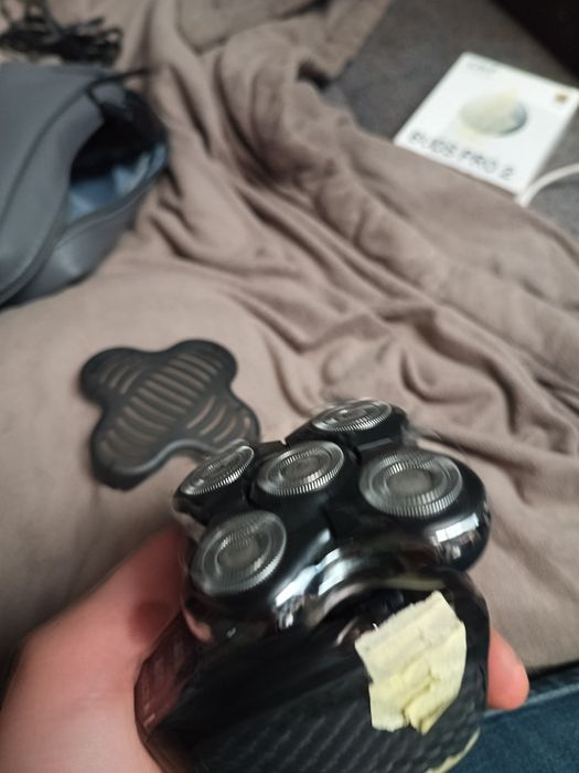 Remington Ultimate RX5 XR1501
Golarka Męska Głowicowe, posiadająca zas