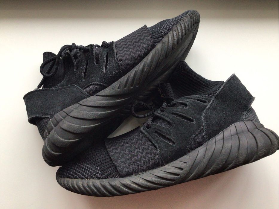 Adidas Tubular Doom Triple Black 2.0 42 р.