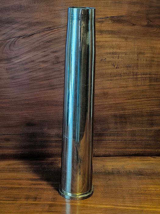Antigo invólucro Bofors 40 mm