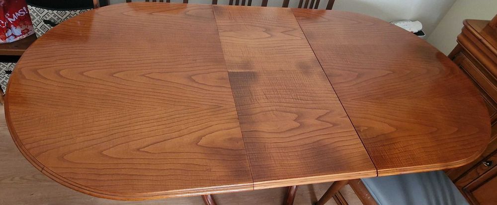 Mesa de Jantar Extensível em Madeira + 6 Cadeiras (conjunto completo)