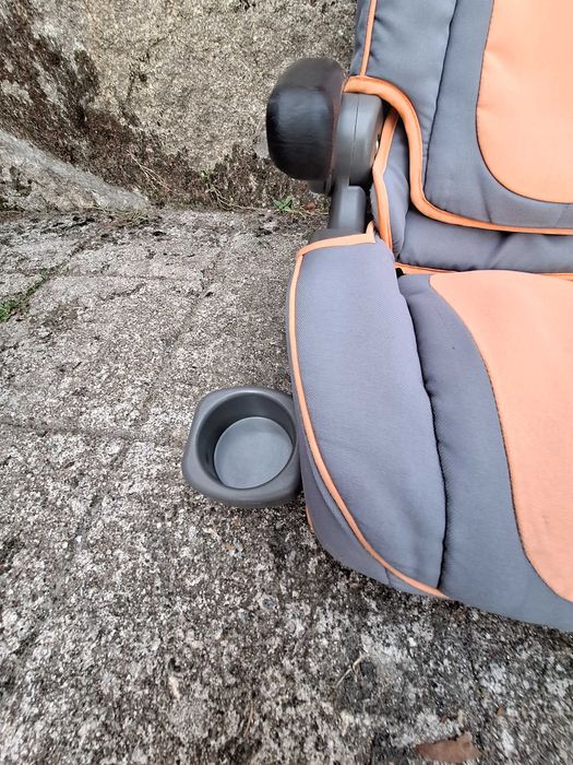 Vendo cadeira auto da marca Zippy (15-36 kg)