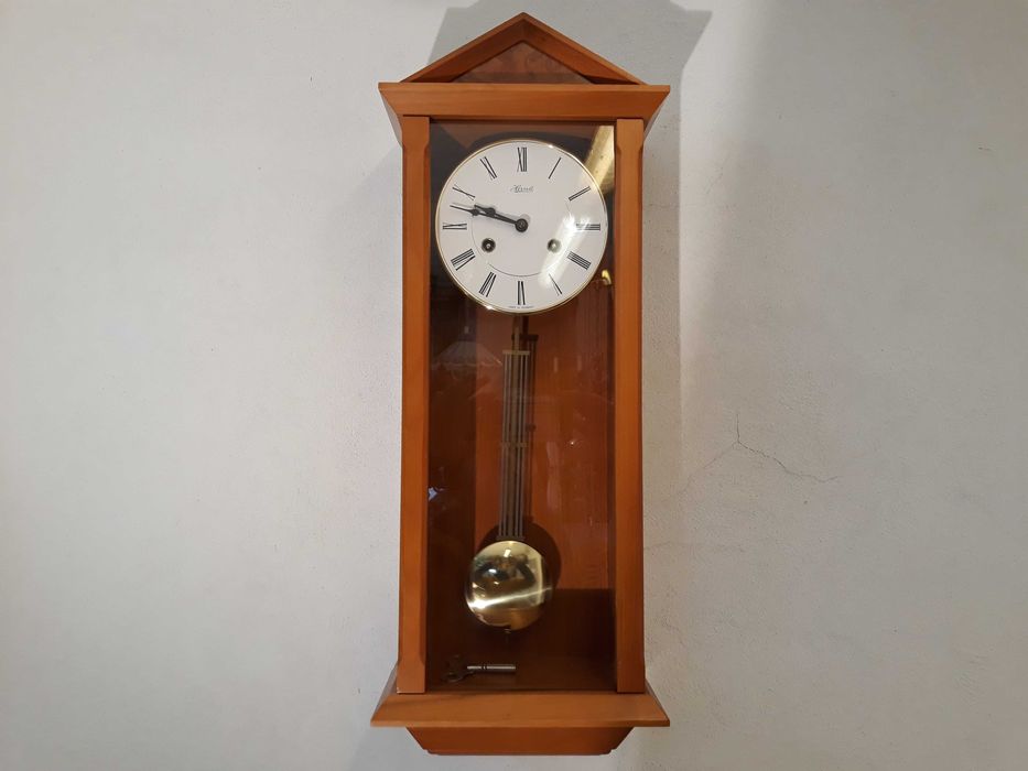 Zegar nowoczesny mechaniczny ścienny Hermle drewniany z wahadłem