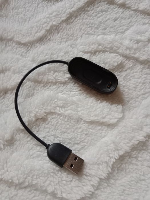 Opaska Xiaomi Mi band 4 + zestaw opasek