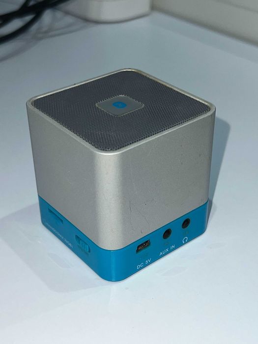 Przenośny głośnik Bluetooth z radiem i odtwarzaczem MP3 BT02WH