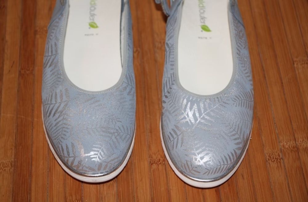 Шкіряні босоніжки на широку ніжку Waldläufer, розмір 42