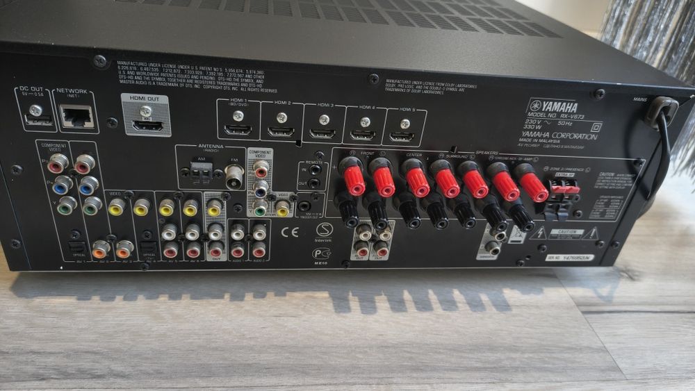 Amplituner Wzmacniacz Yamaha RX-V 673