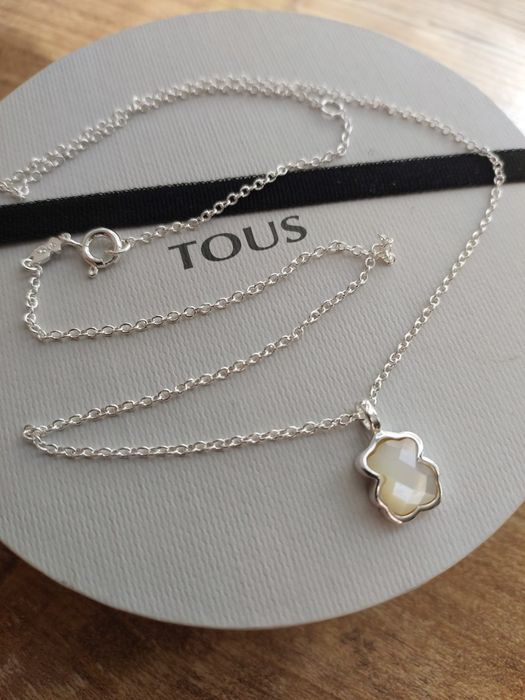 Łańcuszek z misiem masa perłowa