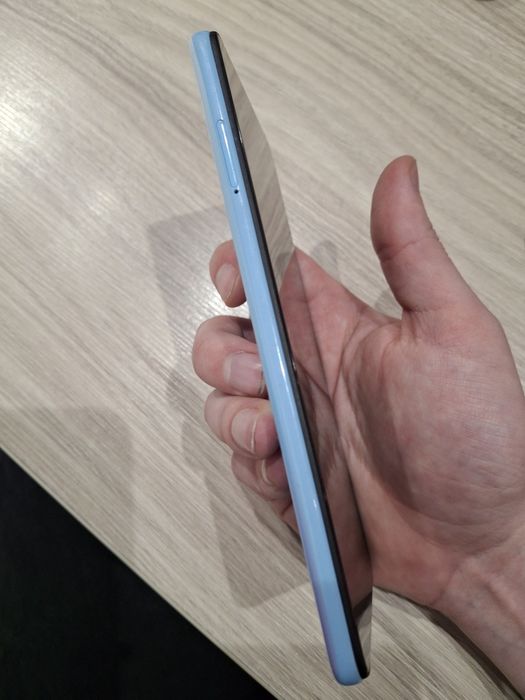 Продам Redmi Note 9