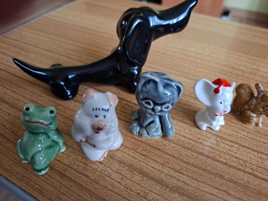 zabawki,gry,figurki,sprężynka zabawka,kostka rubika itd