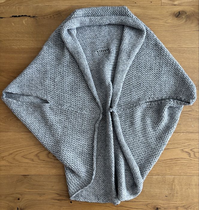 Sweter nietoperz