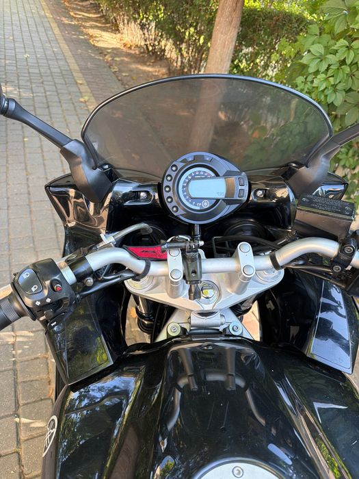мотоцикл Yamaha fz6s