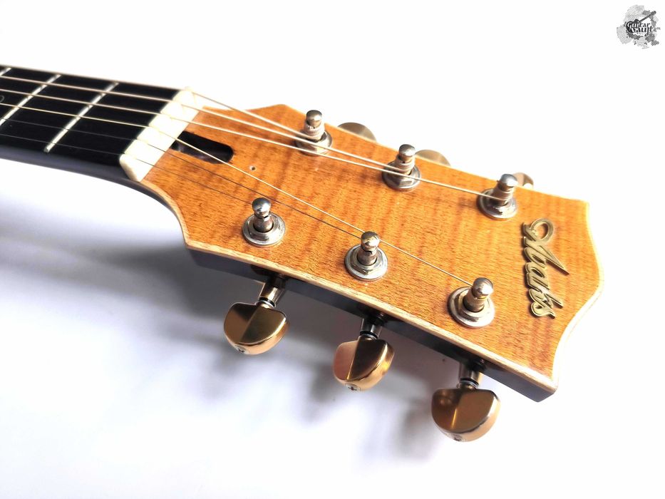 Avaks Custom Cutaway Flame Maple '2009 Natural акустична гітара 000