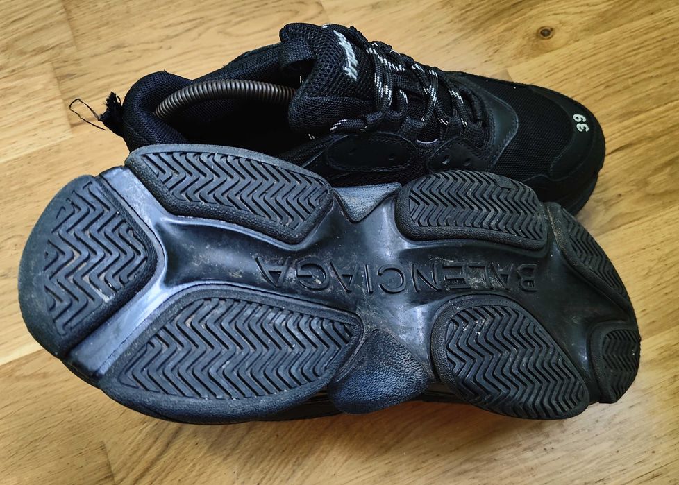 Кроссовки Balenciaga Triple S Размер 39: 8 000 грн. - Другие