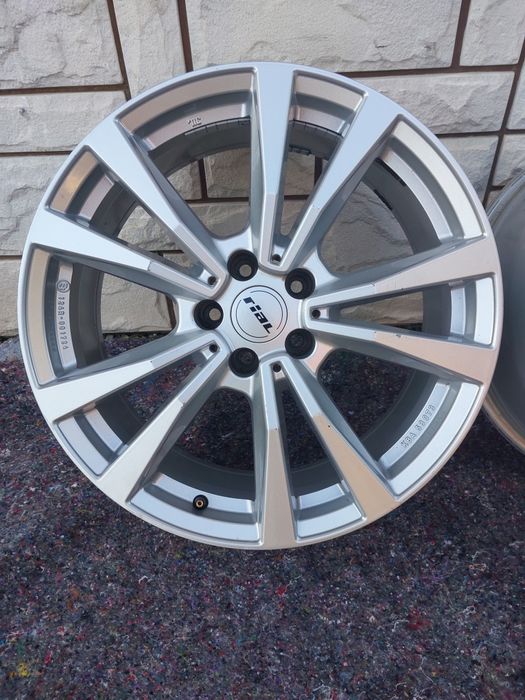 Felgi 19 5x112 Rial 8x19 et28 66,6 SUPER STAN Audi VW Mercedes BMW