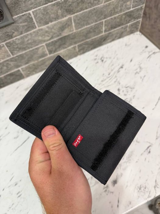 Гаманець Levis.
