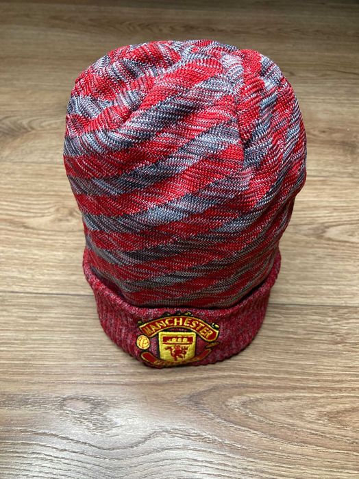 Зимняя шапка New Era Manchester United на флисе