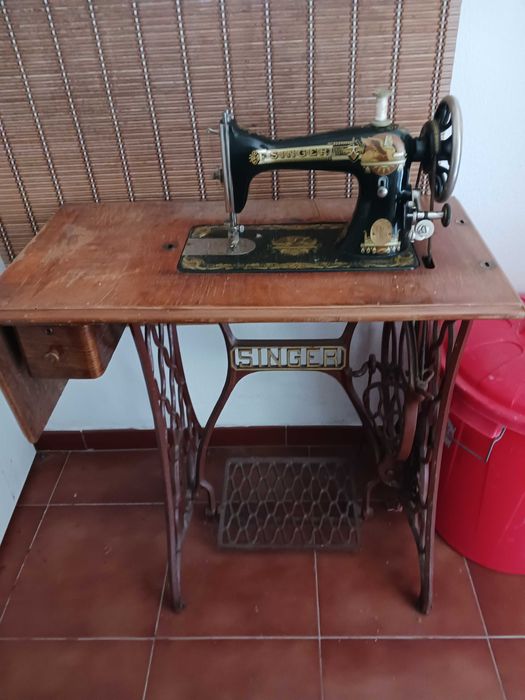 Maquina de costura SINGER
