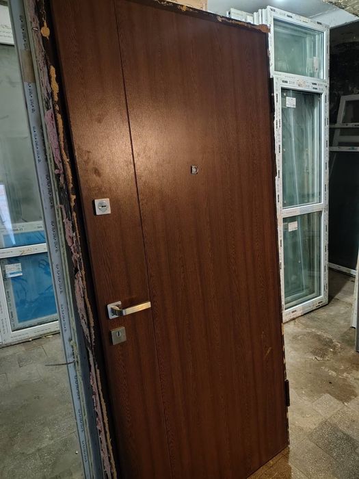 Двери входные с накладками МДФ