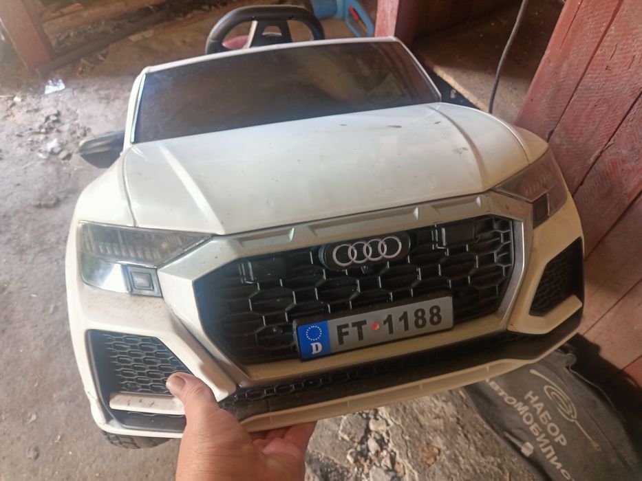 Детский електромобиль