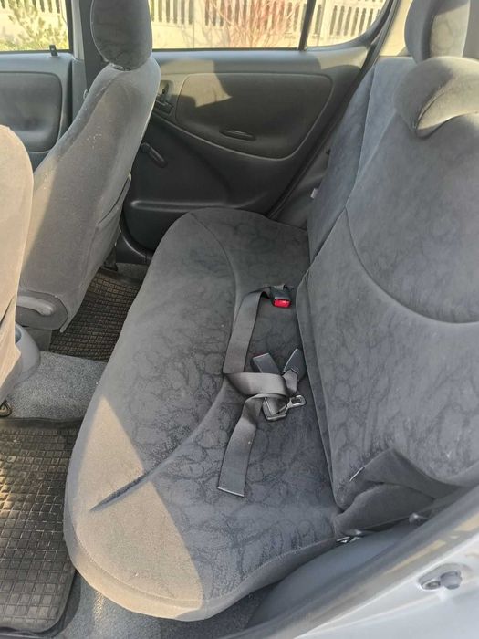 Toyota Yaris 2002 rok  175tys. przebieg