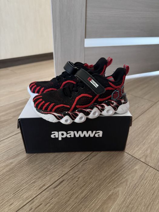 Кросівки для хлопчика 29 р. 18,5 см