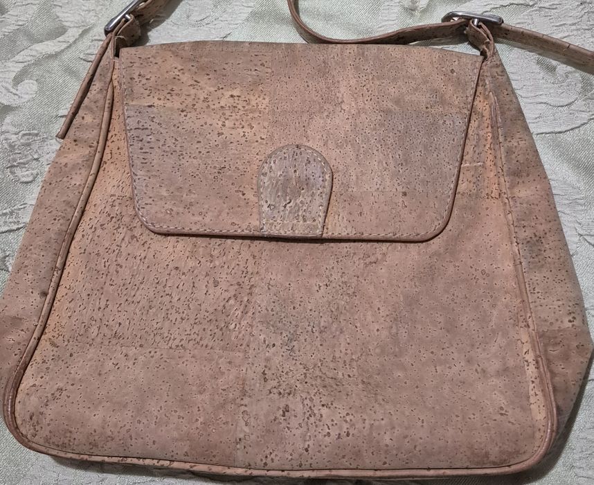 Lote 4 malas cortiça - 1 BOA, 3  reaproveitar